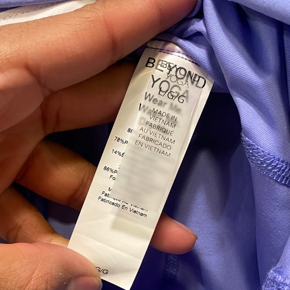 Go Retro Short in Periwinkle Cloud & True White
Beyond Yoga - Picture 10 of 11